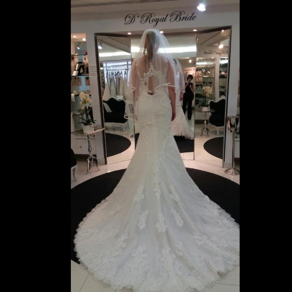 Wedding gown / dress, size 2-4 - Picture 5 of 5